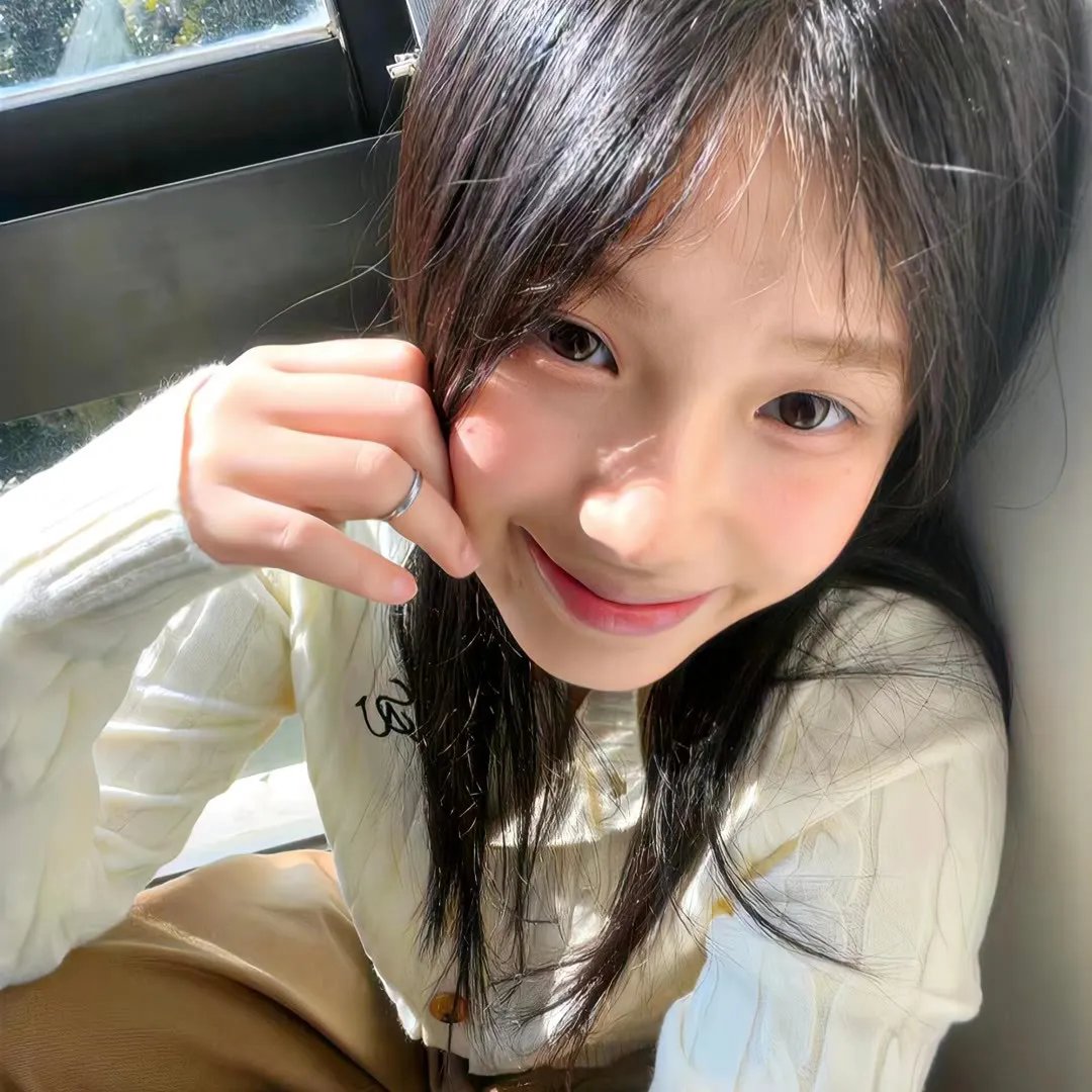 新蔷薇少女海报
